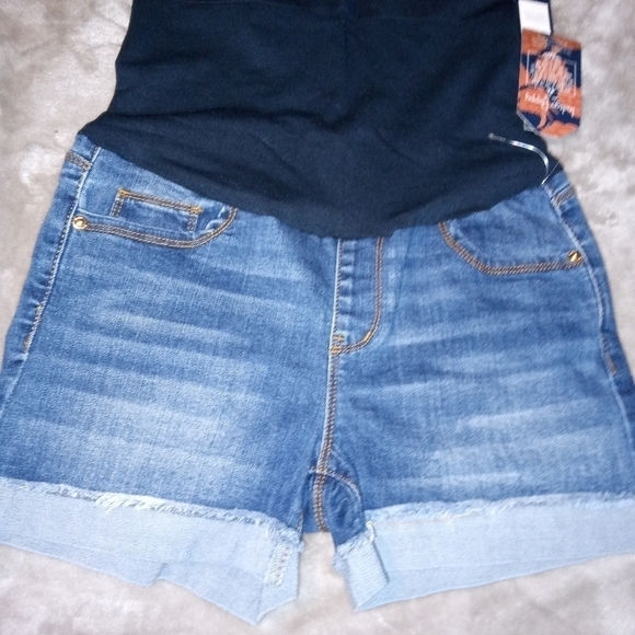 Nwot Indigo poppy maternity jeans shorts - Picture 1 of 8